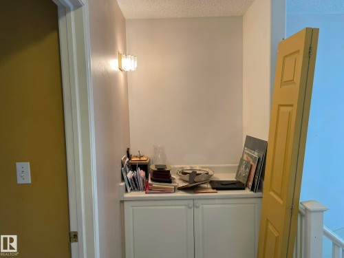 2 1295 Carter Crest Road, Edmonton, AB - Indoor