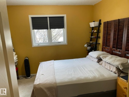 2 1295 Carter Crest Road, Edmonton, AB - Indoor Photo Showing Bedroom