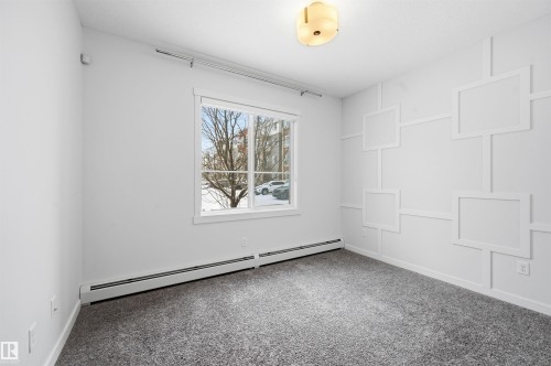 106 812 Welsh Drive, Edmonton, AB - Indoor Photo Showing Other Room