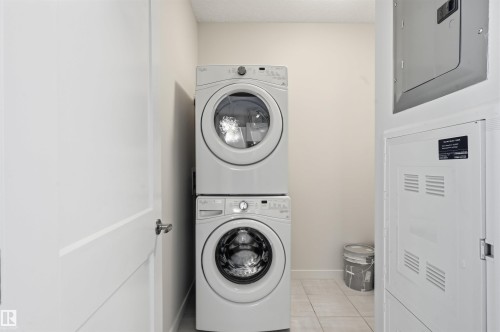 106 812 Welsh Drive, Edmonton, AB - Indoor Photo Showing Laundry Room