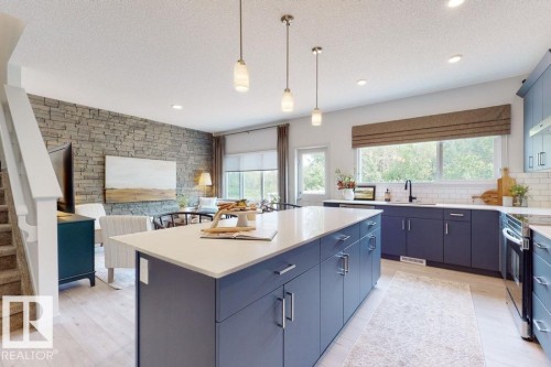 8612 183 Avenue, Edmonton, AB - Indoor Photo Showing Kitchen With Upgraded Kitchen