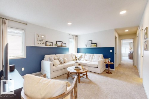 8612 183 Avenue, Edmonton, AB - Indoor Photo Showing Living Room
