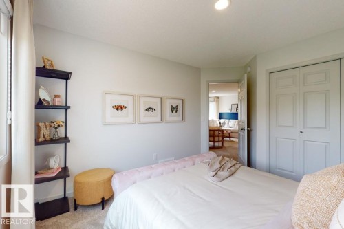 8612 183 Avenue, Edmonton, AB - Indoor Photo Showing Bedroom
