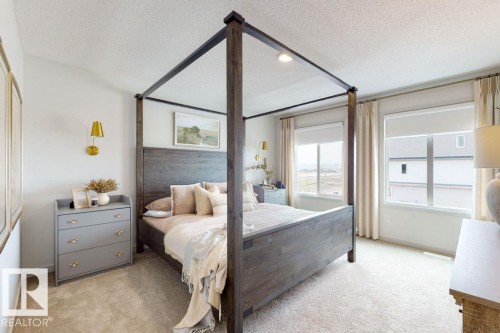 8612 183 Avenue, Edmonton, AB - Indoor Photo Showing Bedroom