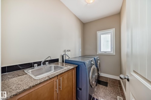 16104 136 Street, Edmonton, AB - Indoor Photo Showing Laundry Room