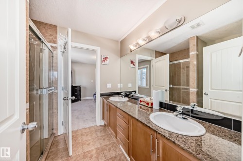 16104 136 Street, Edmonton, AB - Indoor Photo Showing Bathroom
