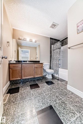 16104 136 Street, Edmonton, AB - Indoor