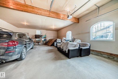 16104 136 Street, Edmonton, AB - Indoor Photo Showing Garage