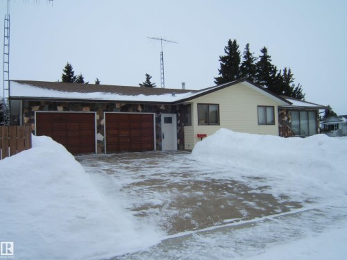 5821 49A Street  Vegreville, AB T9C 1H2
