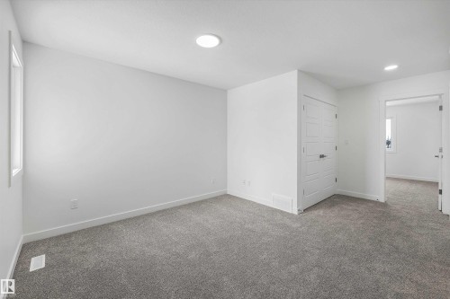 8704 183 Avenue, Edmonton, AB - Indoor Photo Showing Other Room