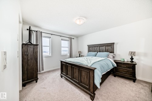 36 2072 Wonnacott Way, Edmonton, AB - Indoor Photo Showing Bedroom