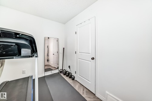 36 2072 Wonnacott Way, Edmonton, AB - Indoor Photo Showing Other Room