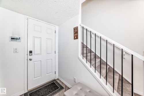 36 2072 Wonnacott Way, Edmonton, AB - Indoor Photo Showing Other Room