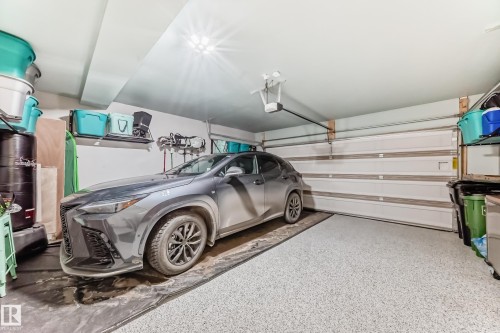 36 2072 Wonnacott Way, Edmonton, AB - Indoor Photo Showing Garage