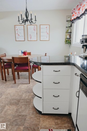 4505 57 Avenue, Barrhead, AB - Indoor Photo Showing Kitchen