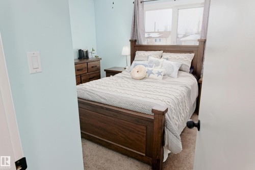 4505 57 Avenue, Barrhead, AB - Indoor Photo Showing Bedroom