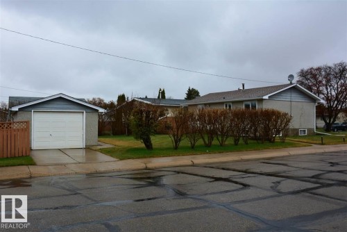 4505 57 Avenue, Barrhead, AB - Outdoor