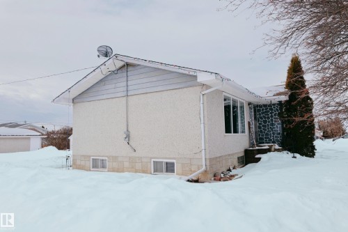 4505 57 Avenue, Barrhead, AB - Outdoor With Exterior