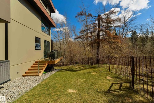 9213 97 Street, Edmonton, AB - Outdoor