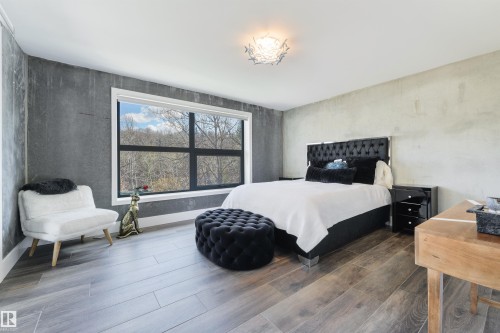 9213 97 Street, Edmonton, AB - Indoor Photo Showing Bedroom