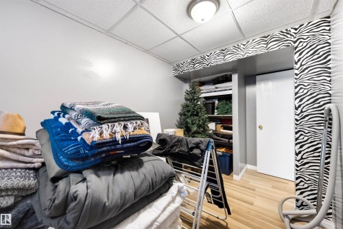 112 16725 106 Street, Edmonton, AB - Indoor