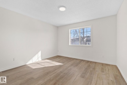 22 9703 174 Street Nw, Edmonton, AB - Indoor Photo Showing Other Room