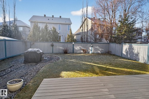 View of fenced backyard - 613 Stewart Crescent, Edmonton, AB - Outdoor