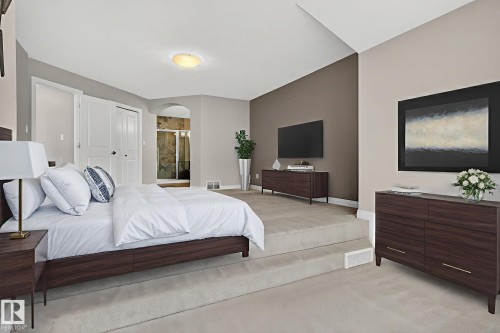 Bedroom featuring light colored carpet and a closet - 613 Stewart Crescent, Edmonton, AB - Indoor Photo Showing Bedroom