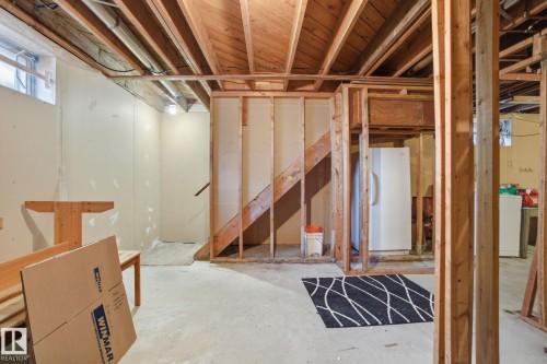6319 15 Avenue, Edmonton, AB - Indoor Photo Showing Basement