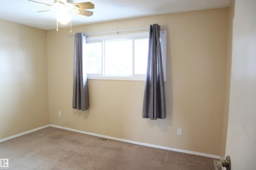 5205 55 Street, Thorsby, AB - Indoor Photo Showing Other Room