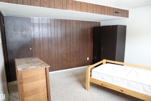 5205 55 Street, Thorsby, AB - Indoor Photo Showing Other Room