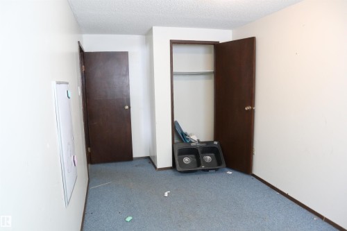 5205 55 Street, Thorsby, AB - Indoor Photo Showing Other Room