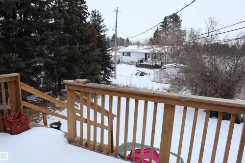 5205 55 Street, Thorsby, AB - Outdoor