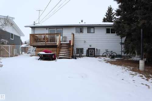 5205 55 Street, Thorsby, AB - Outdoor