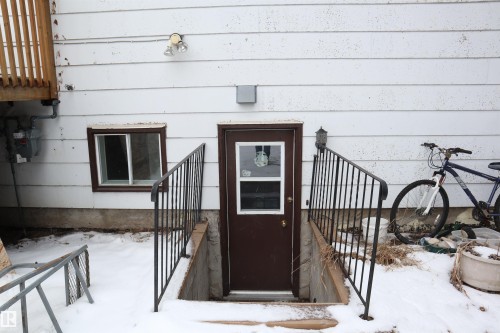 5205 55 Street, Thorsby, AB - Outdoor With Exterior