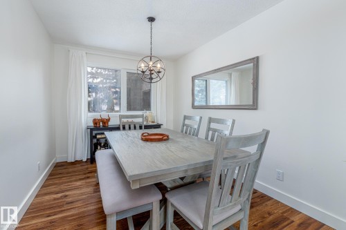 25 Broadview Crescent, St. Albert, AB - Indoor Photo Showing Dining Room