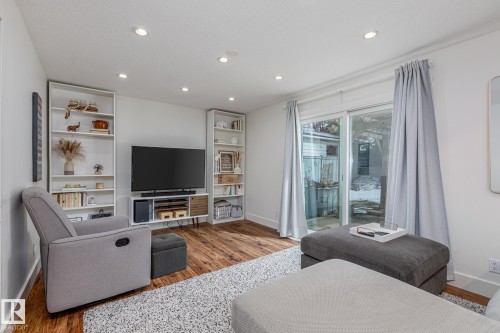 25 Broadview Crescent, St. Albert, AB - Indoor