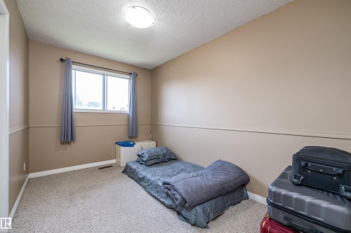 3620 42A Avenue, Edmonton, AB - Indoor Photo Showing Bedroom
