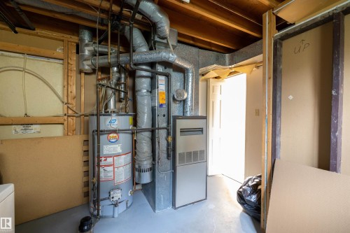 3620 42A Avenue, Edmonton, AB - Indoor Photo Showing Basement