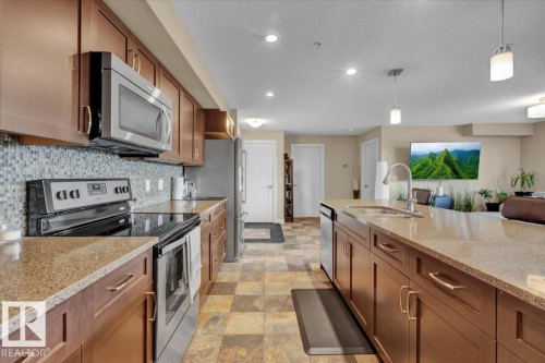 5029 Edgemont Boulevard, Edmonton, AB - Indoor Photo Showing Kitchen With Stainless Steel Kitchen With Upgraded Kitchen