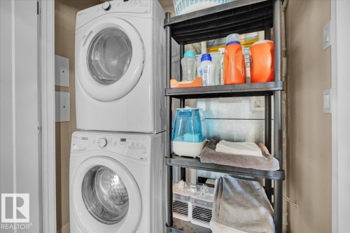 5029 Edgemont Boulevard, Edmonton, AB - Indoor Photo Showing Laundry Room