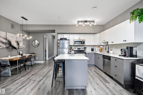 406 10518 113 Street, Edmonton, AB - Indoor Photo Showing Kitchen