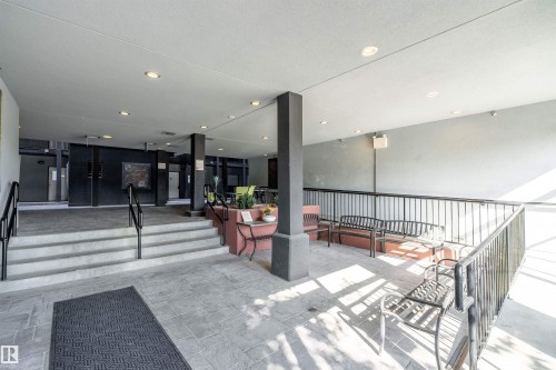 406 10518 113 Street, Edmonton, AB - Indoor Photo Showing Other Room