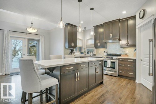 2663 Anderson Crescent, Edmonton, AB - Indoor Photo Showing Kitchen With Upgraded Kitchen