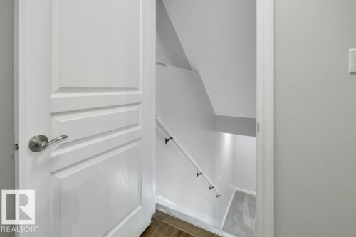 2663 Anderson Crescent, Edmonton, AB - Indoor Photo Showing Other Room