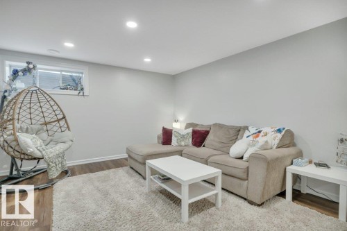 2663 Anderson Crescent, Edmonton, AB - Indoor