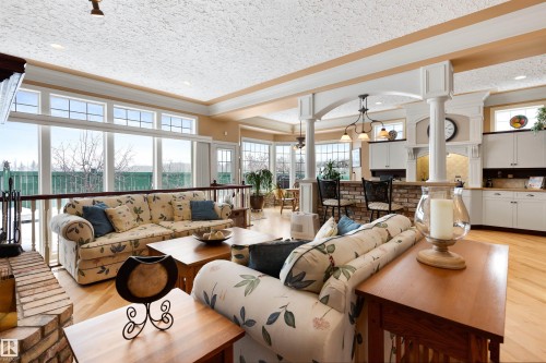 4 Placer Close, St. Albert, AB - Indoor Photo Showing Living Room