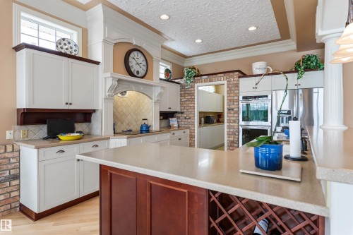 4 Placer Close, St. Albert, AB - Indoor Photo Showing Kitchen