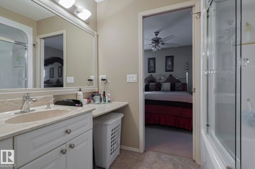 21304 88 Avenue, Edmonton, AB - Indoor Photo Showing Bathroom