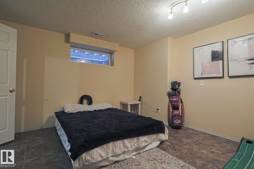 21304 88 Avenue, Edmonton, AB - Indoor Photo Showing Bedroom